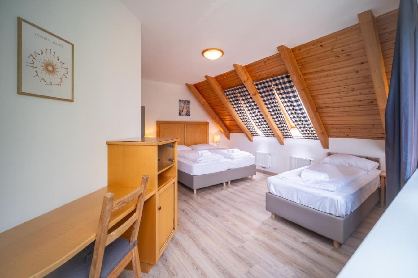 Apartment Riviera 510-22 Lipno Home リプノ・ナト・ヴルタヴォウ エクステリア 写真