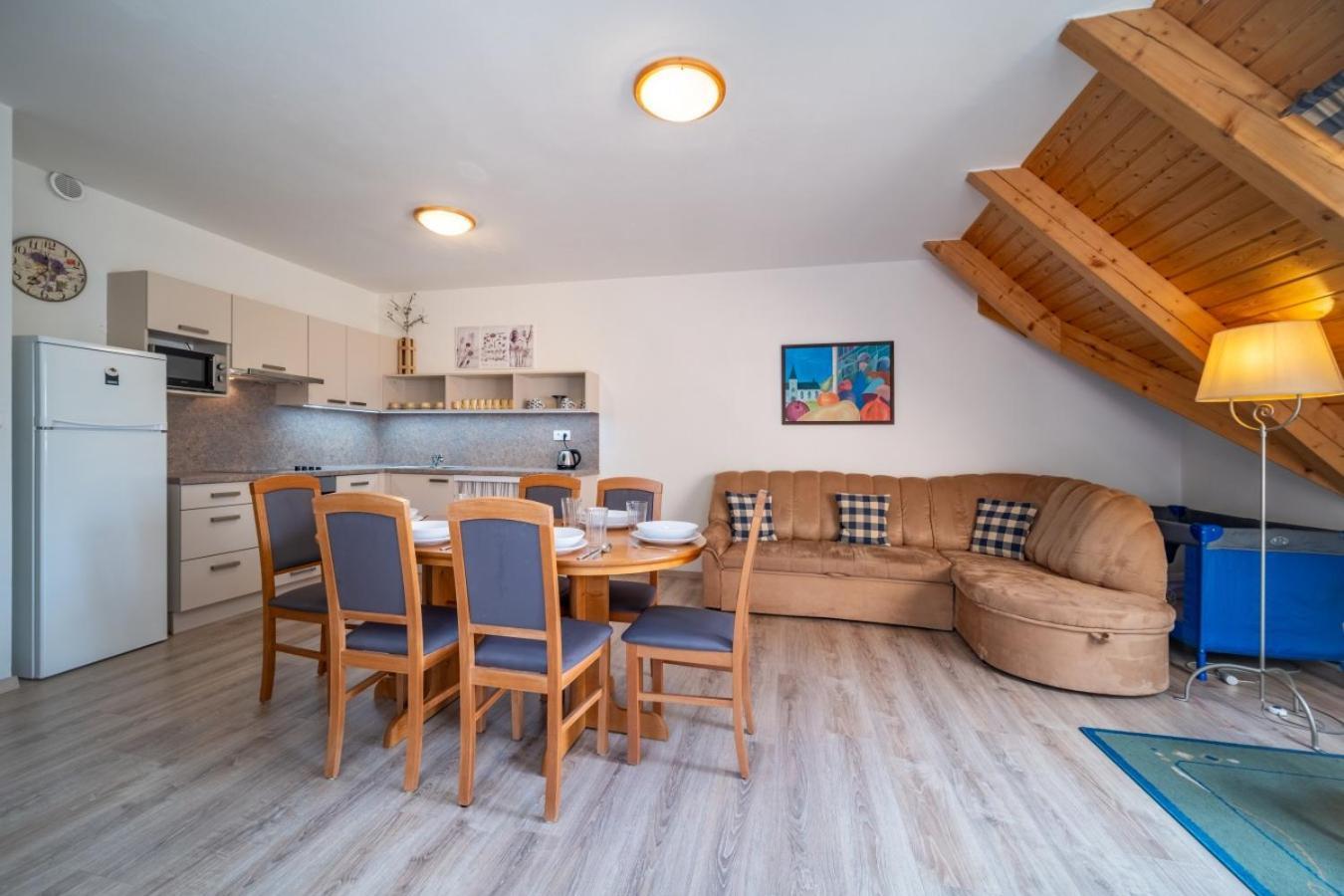 Apartment Riviera 510-22 Lipno Home リプノ・ナト・ヴルタヴォウ エクステリア 写真